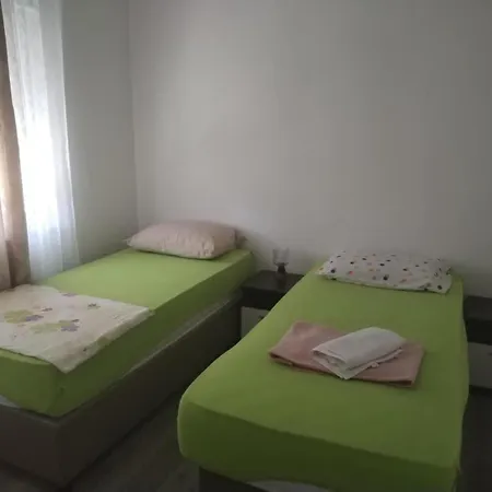 ゲストハウス Rooms Blue